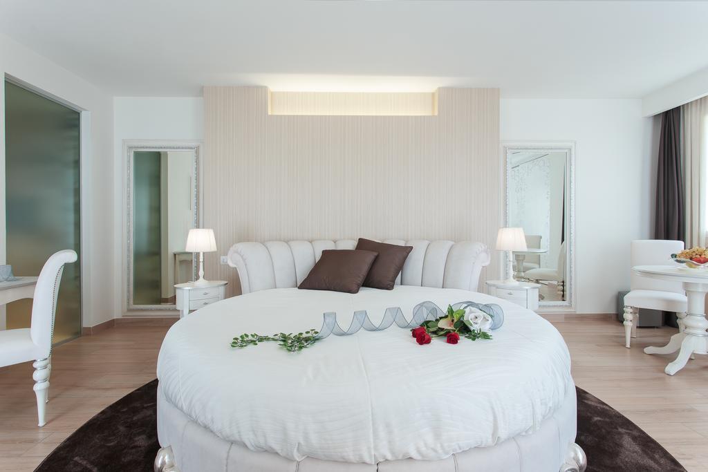 רימיני Princier Fine Resort & Spa מראה חיצוני תמונה